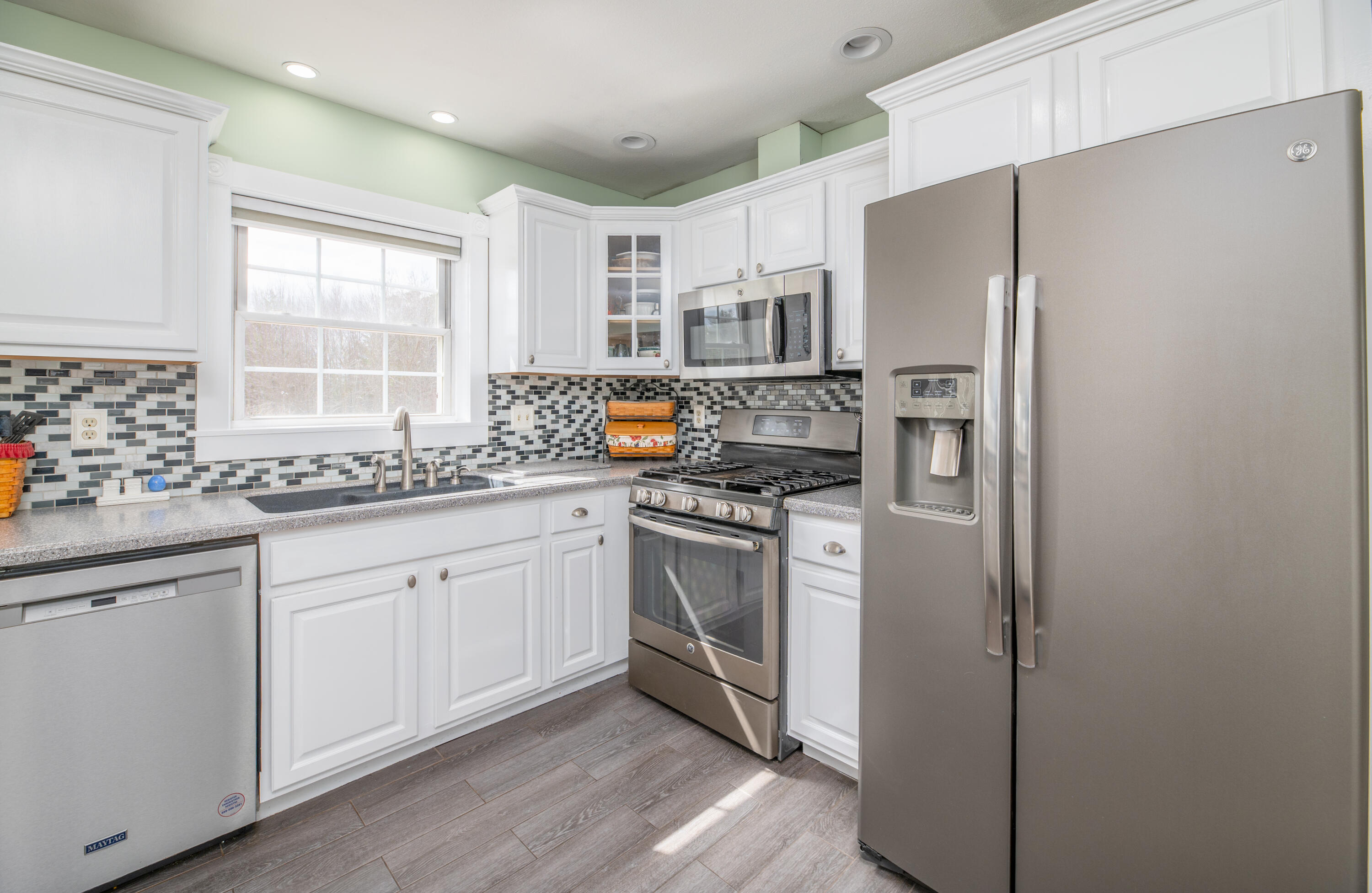 1111 Fuller Road Carmel, ME 04419 - Photo 42 of 64 Interior28