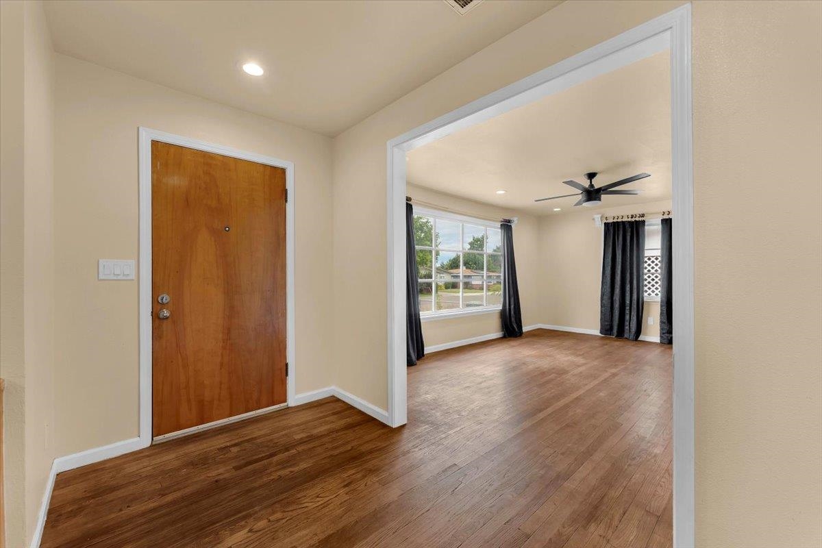 1605 Walbridge Street Red Bluff, CA 96080 - Photo 2 of 32