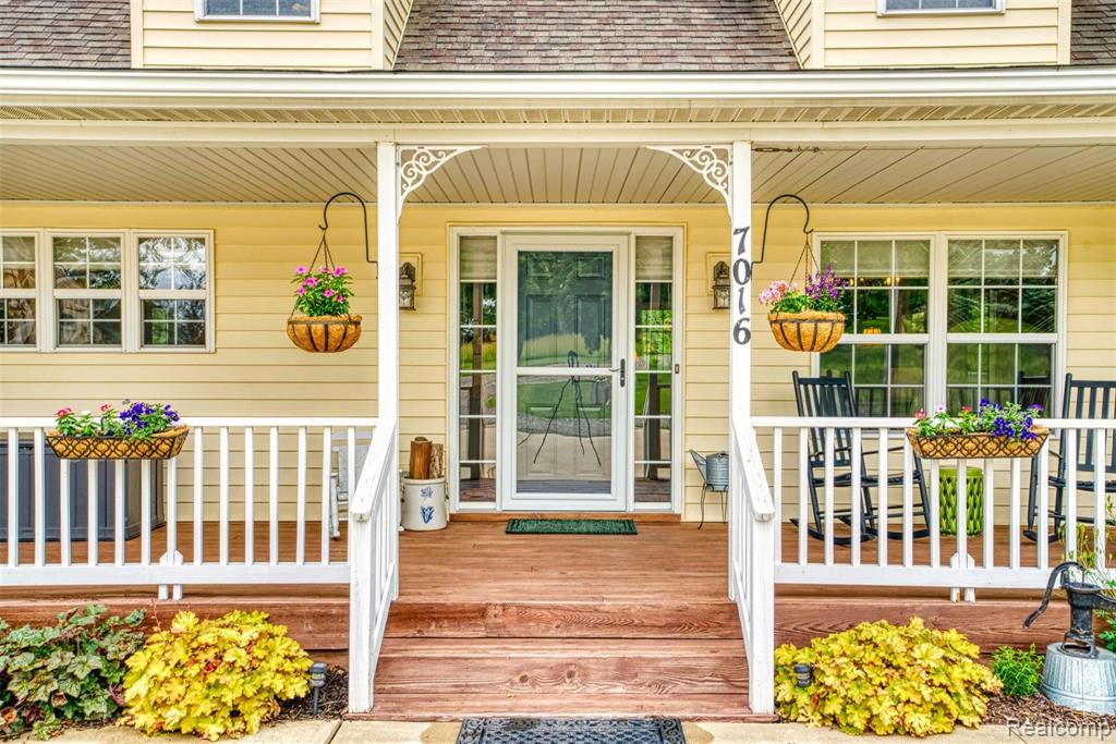7016 West Lange Road Fowlerville, MI 48836 - Photo 7 of 61 Gallery Image 7