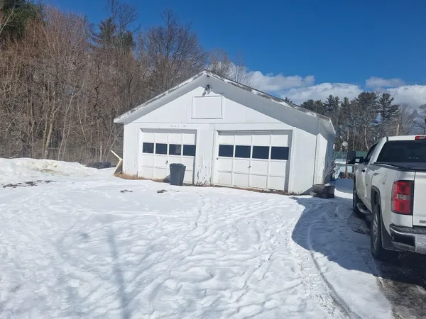 $208,000 | 28 Pleasant Street, Milo, ME 04463