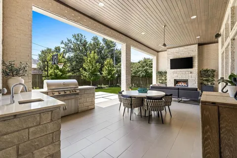 $2,699,000 | 5628 Lindenshire Lane, Dallas, TX 75230