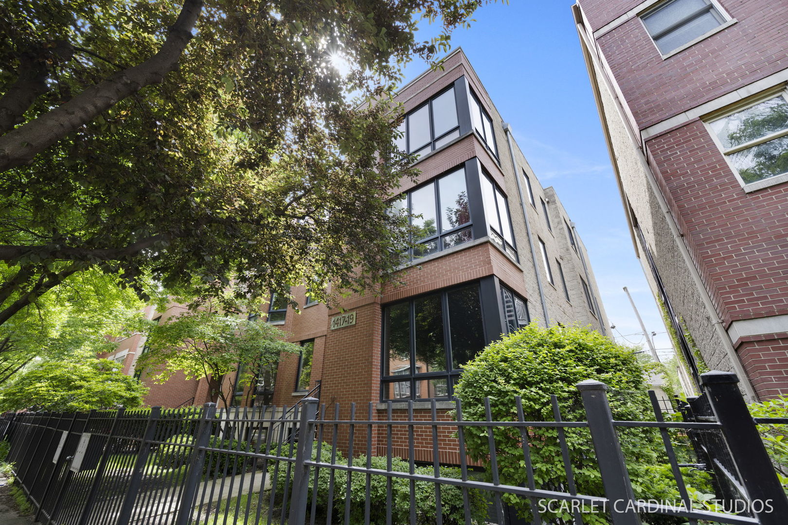 1419 West Fillmore Street, Unit 3W Chicago, IL 60607 - Photo 2 of 26 front view of a house