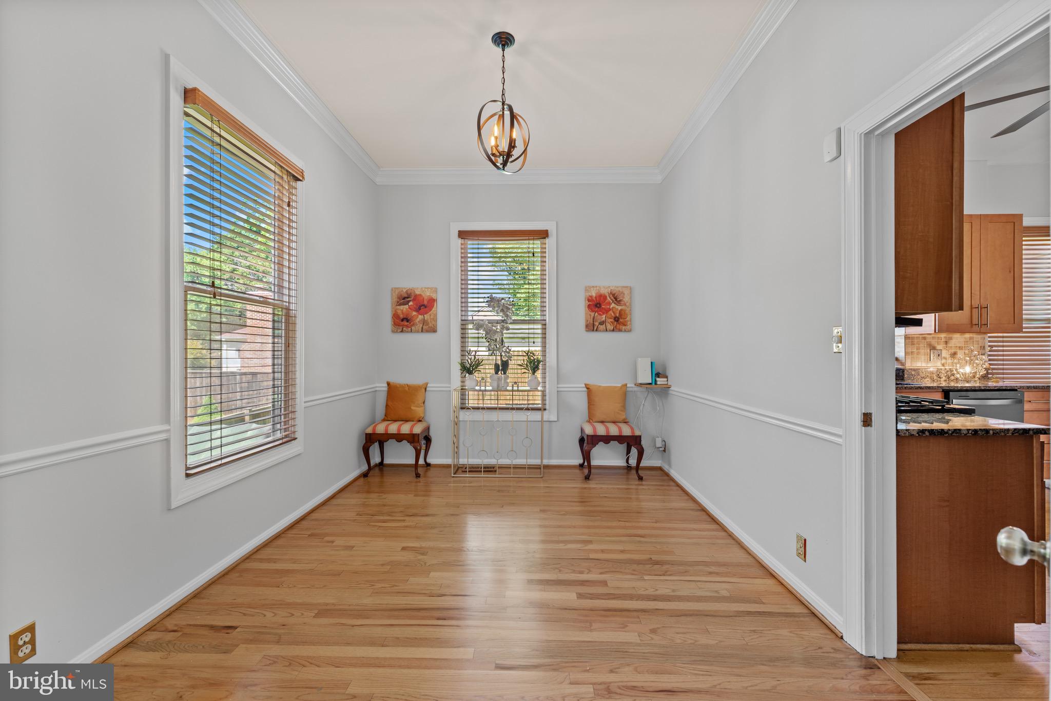 11906 Claridge Road Silver Spring, MD 20902 - Photo 5 of 31