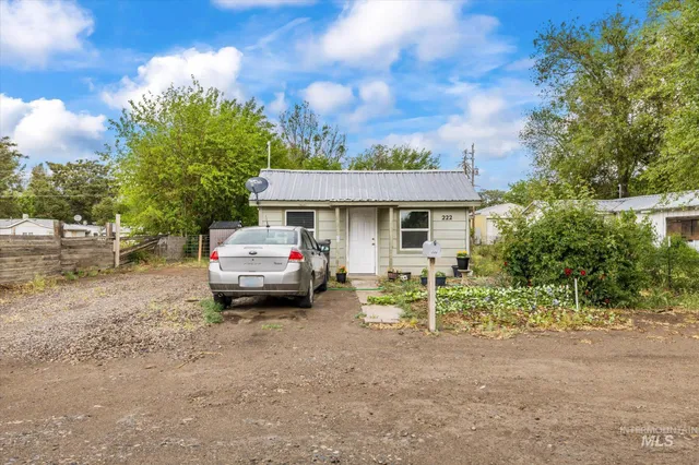 $250,000 | 218 East Owyhee Avenue, Homedale, ID 83628