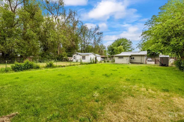 $250,000 | 218 East Owyhee Avenue, Homedale, ID 83628