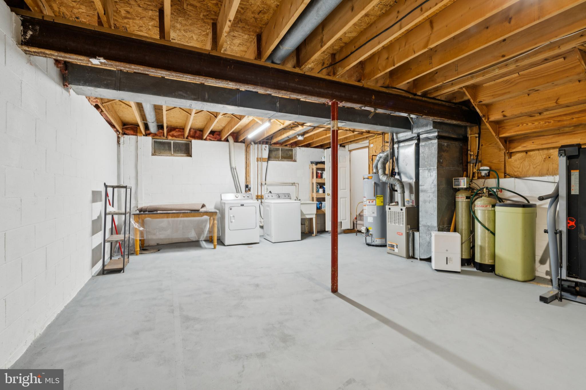 1151 Caton Road Hampstead, MD 21074 - Photo 24 of 43 a view of a garage with white walls