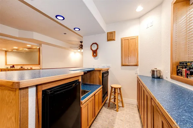 a view of a backyard with garden and plants