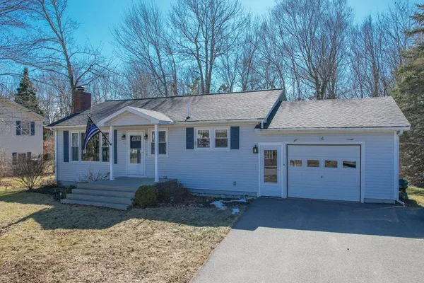 $339,900 | 12 Mcdonald Avenue, Ellsworth, ME 04605