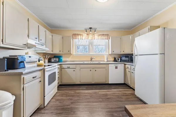 $339,900 | 12 Mcdonald Avenue, Ellsworth, ME 04605