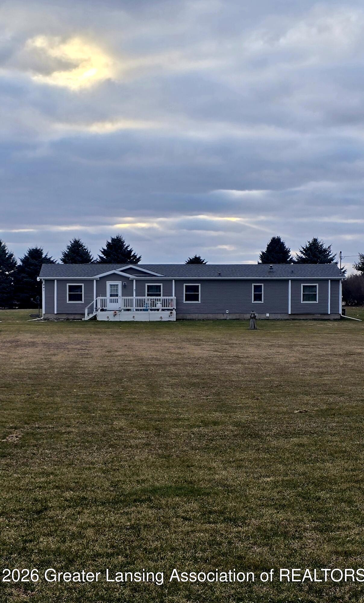 841 North Warren Road Ovid, MI 48866 - Photo 1 of 28 Warren Front