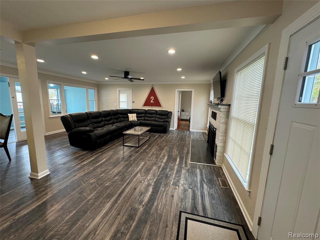 701 Pointe Tremble Road Algonac, MI 48001 - Photo 8 of 41