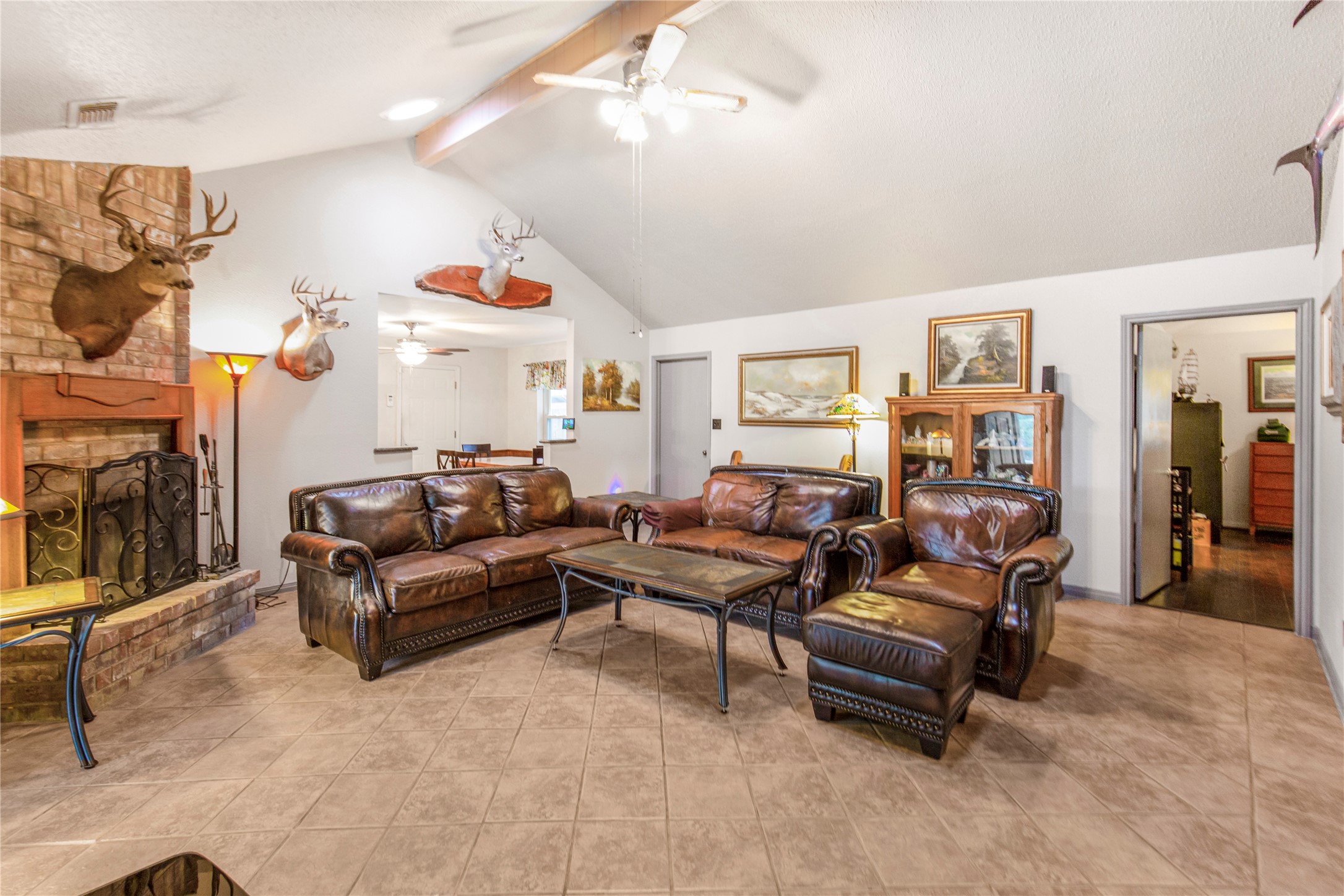 2007 Diane Street Pinehurst, TX 77362 - Photo 12 of 38