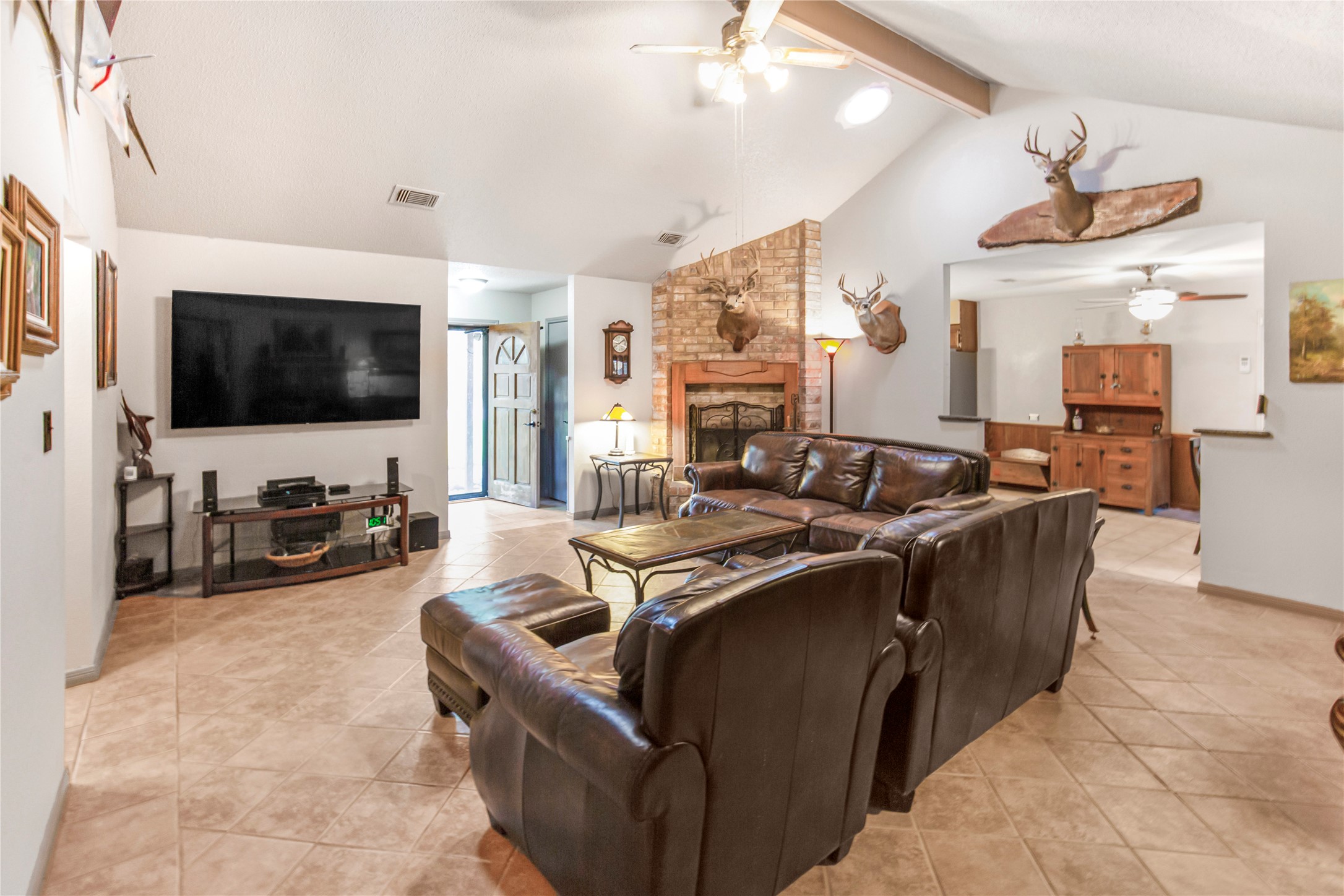 2007 Diane Street Pinehurst, TX 77362 - Photo 13 of 38