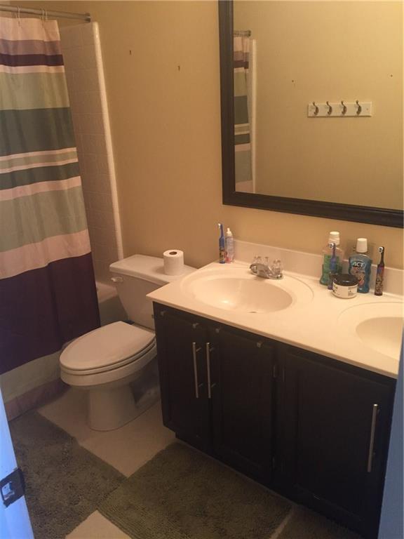 428 Blue Ridge Drive Coraopolis, PA 15108 - Photo 19 of 21 Upstairs Full Bath