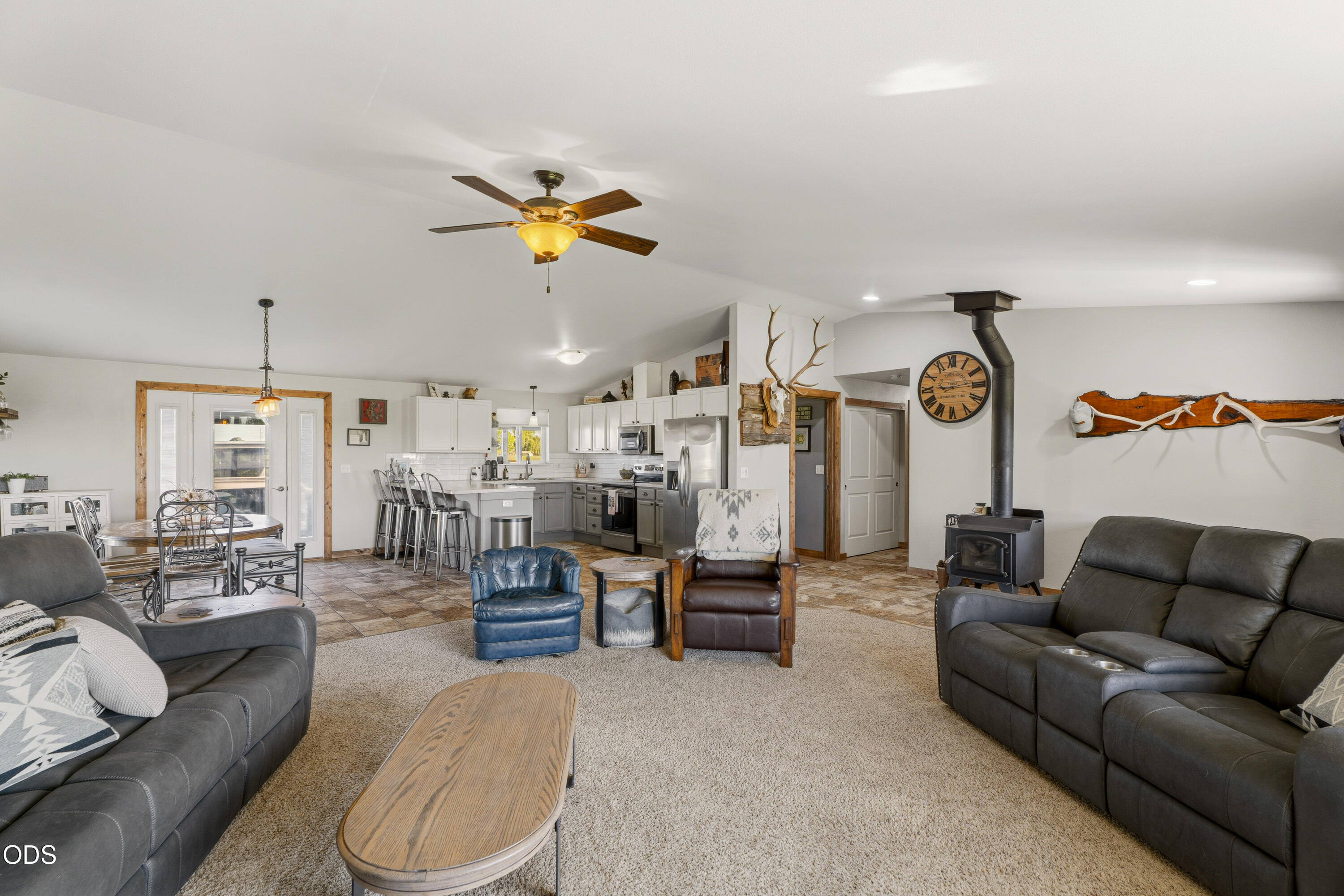 4793 Southwest Williams Road Powell Butte, OR 97753 - Photo 10 of 45