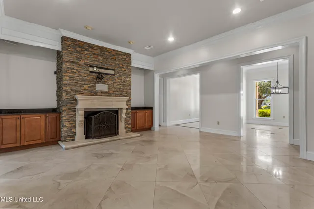 $669,000 | 2004 Claudette Court, Biloxi, MS 39531