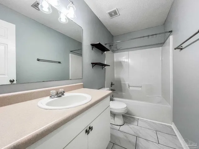 $1,950 | 209 Staysail Street, Pensacola, FL 32507