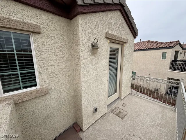$1,825 | 8949 Careful Canvas Avenue, Las Vegas, NV 89149