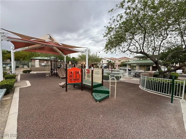 $1,825 | 8949 Careful Canvas Avenue, Las Vegas, NV 89149