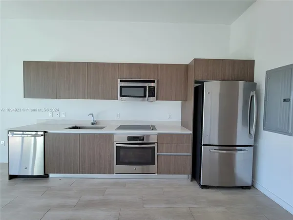 $359,000 | 1600 Southwest 1st Avenue, Unit 411, Miami, FL 33129