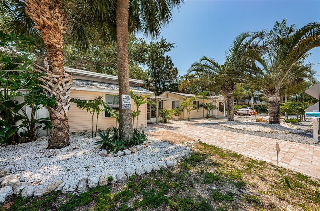 201 7th Avenue North Indian Rocks Beach, FL 33785 - Photo 2 of 29
