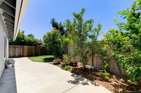 $1,395,000 | 7573 Delgado Place, Carlsbad, CA 92009