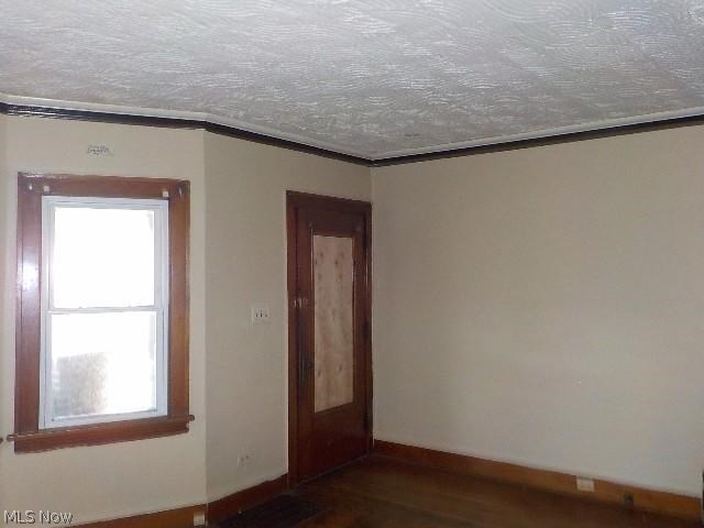 1831 Haldane Road Cleveland, OH 44112 - Photo 4 of 10