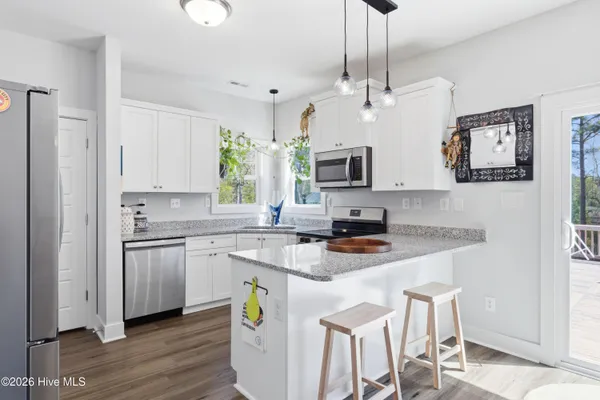 $383,000 | 206 Baker Road, Hubert, NC 28539