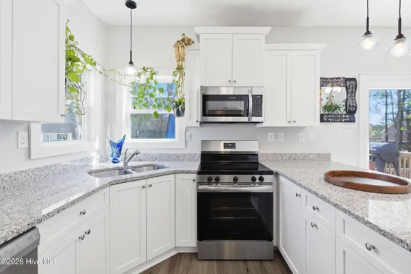 $383,000 | 206 Baker Road, Hubert, NC 28539