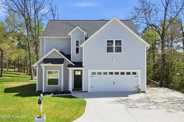 $383,000 | 206 Baker Road, Hubert, NC 28539