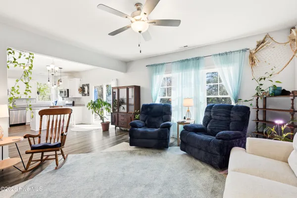 $383,000 | 206 Baker Road, Hubert, NC 28539