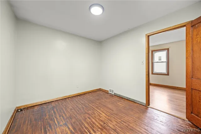 $179,900 | 457 Aurora Street, Lancaster, NY 14086