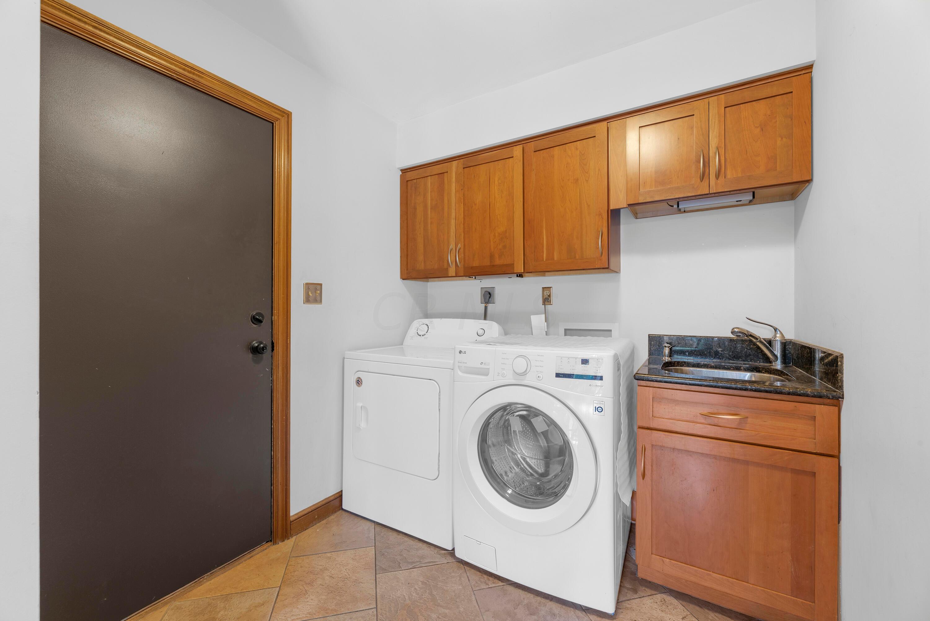 7055 Riverside Drive Powell, OH 43065 - Photo 21 of 32 MAR_8058