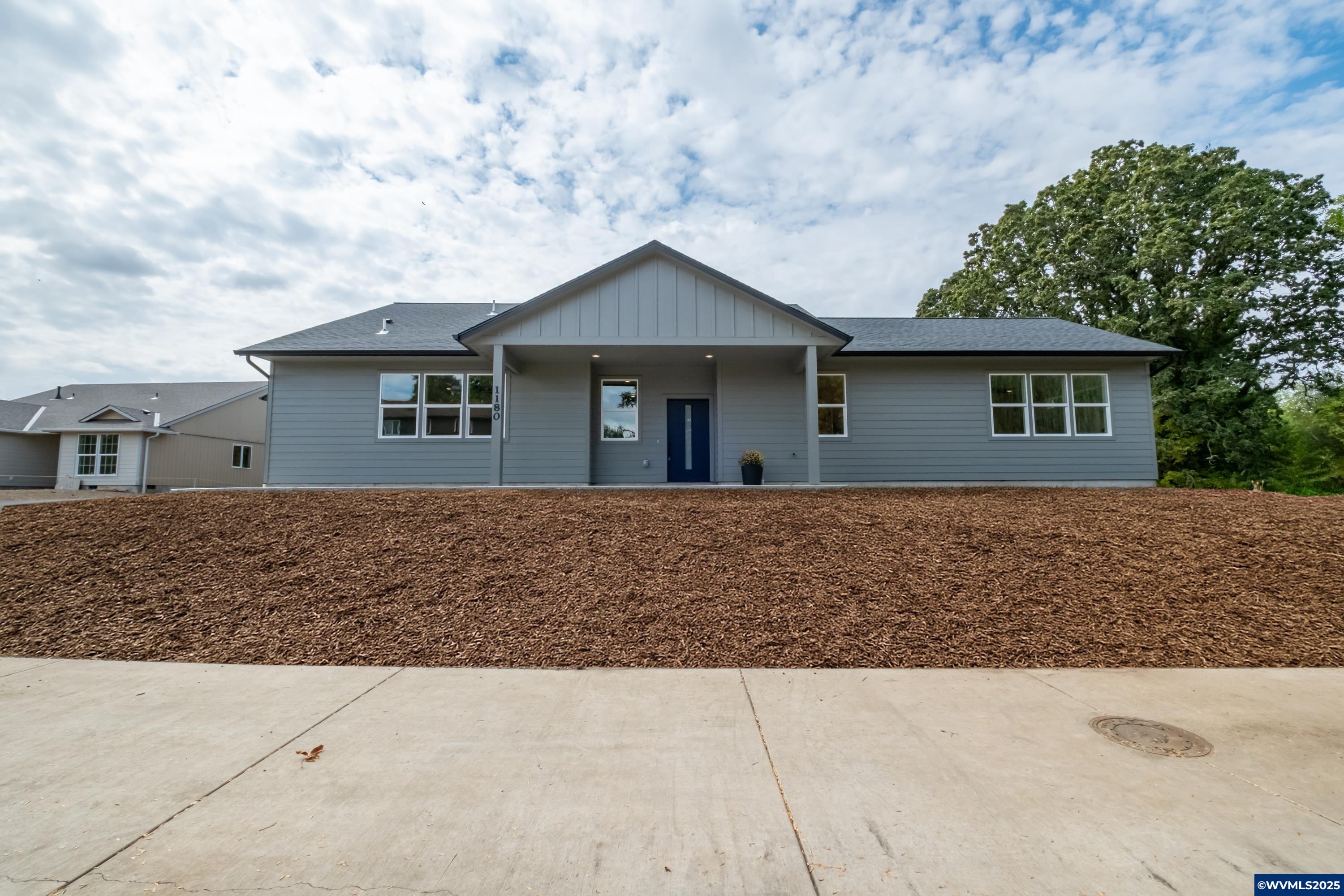 1180 Southwest Hop Street Albany, OR 97321 - Photo 4 of 50 Gallery Image 4