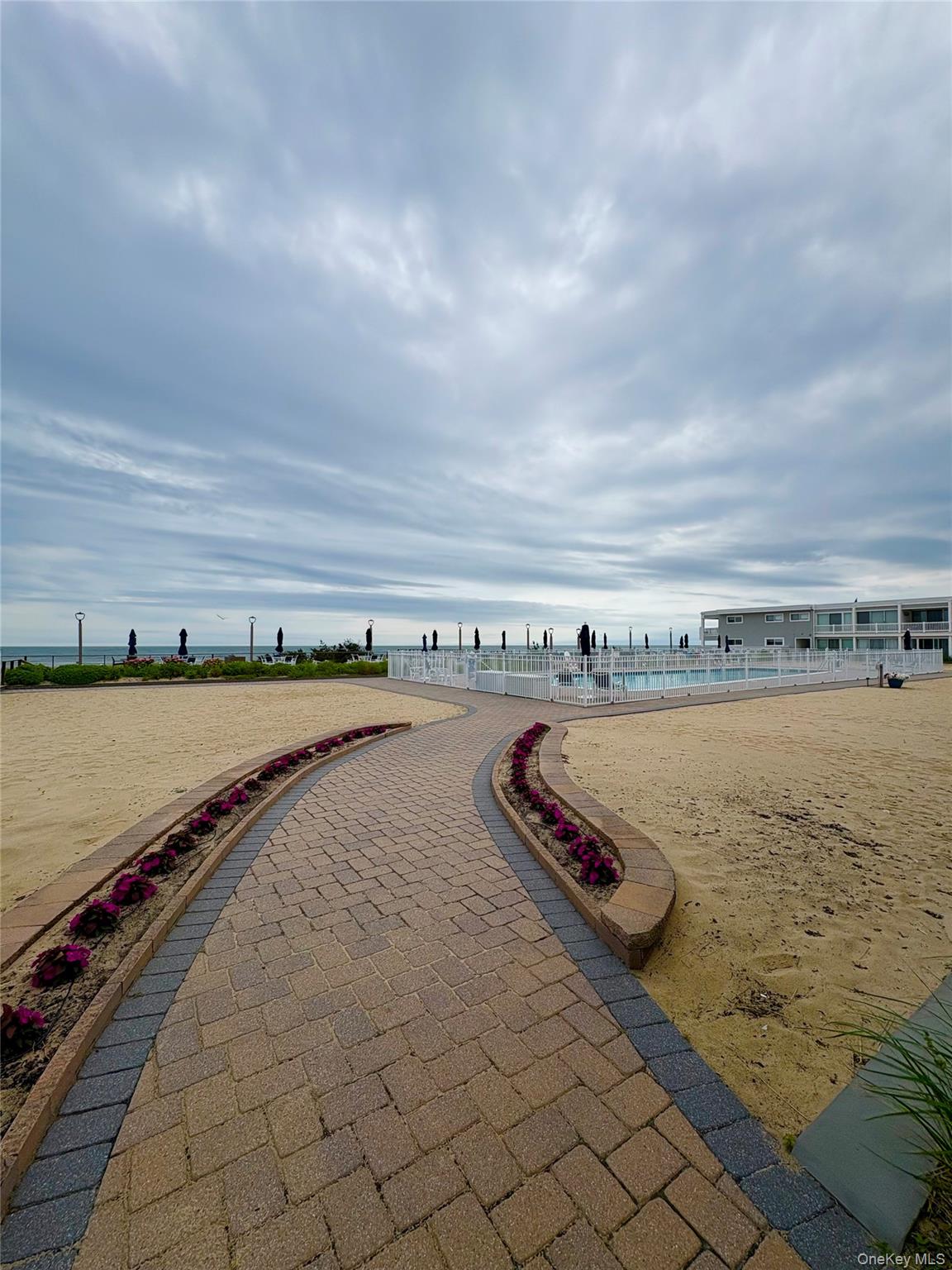 585 Dune Road, Unit A21 Westhampton Beach, NY 11978 - Photo 8 of 13