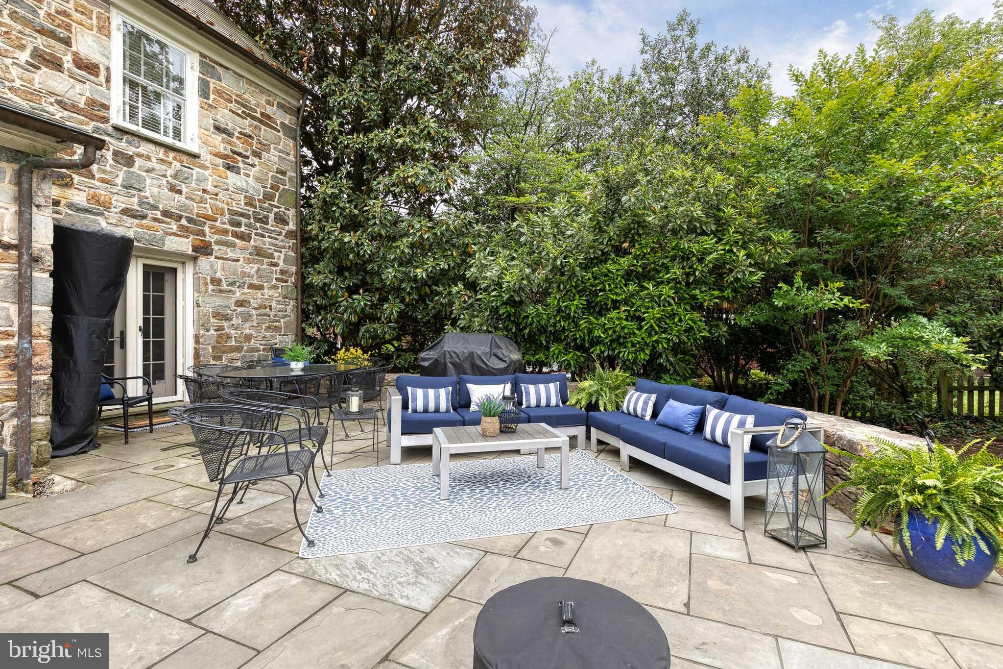 114 Castlewood Road Baltimore, MD 21210 - Photo 8 of 12