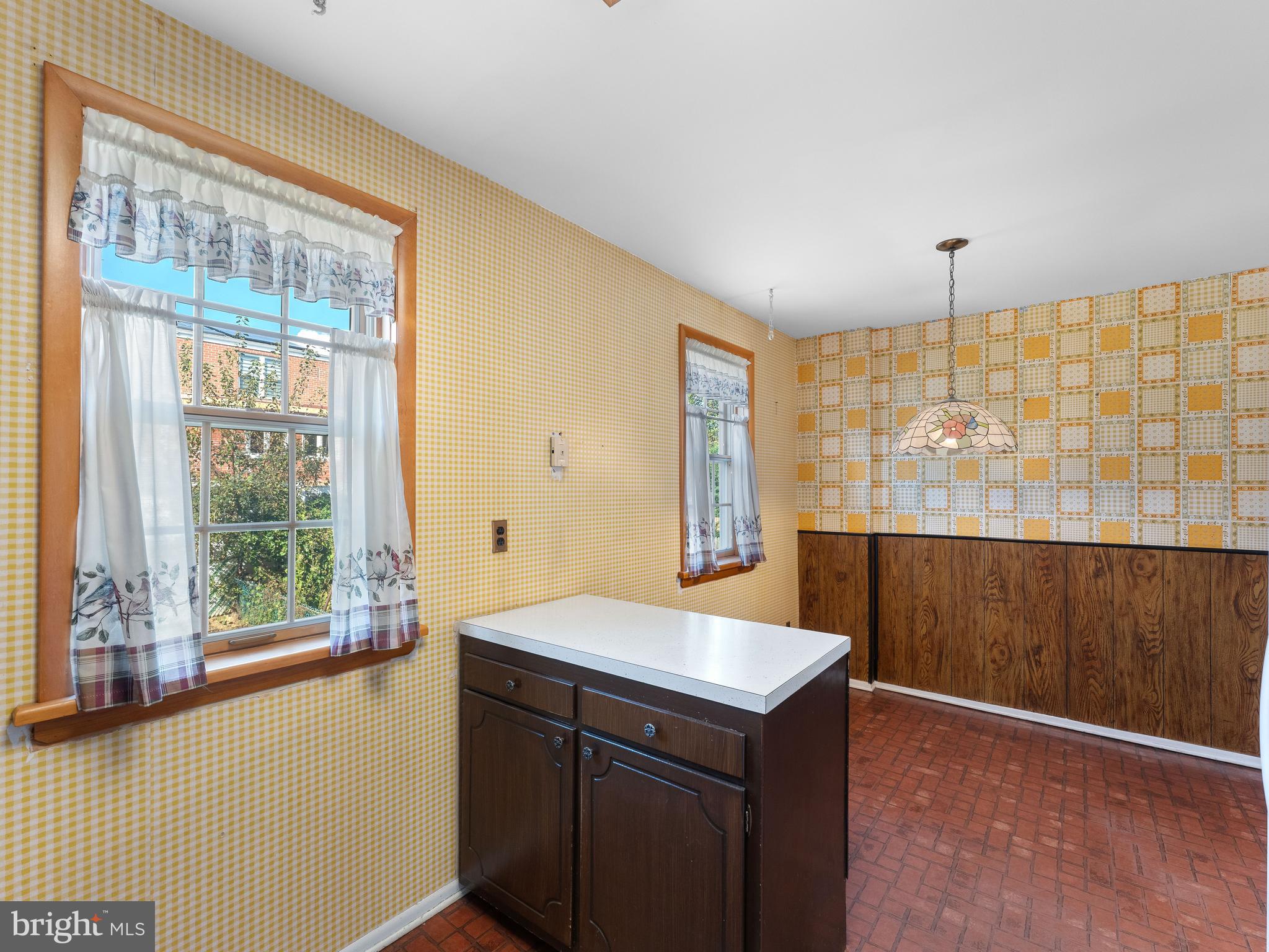 10730 Philcrest Road Philadelphia, PA 19154 - Photo 5 of 18 Kitchen