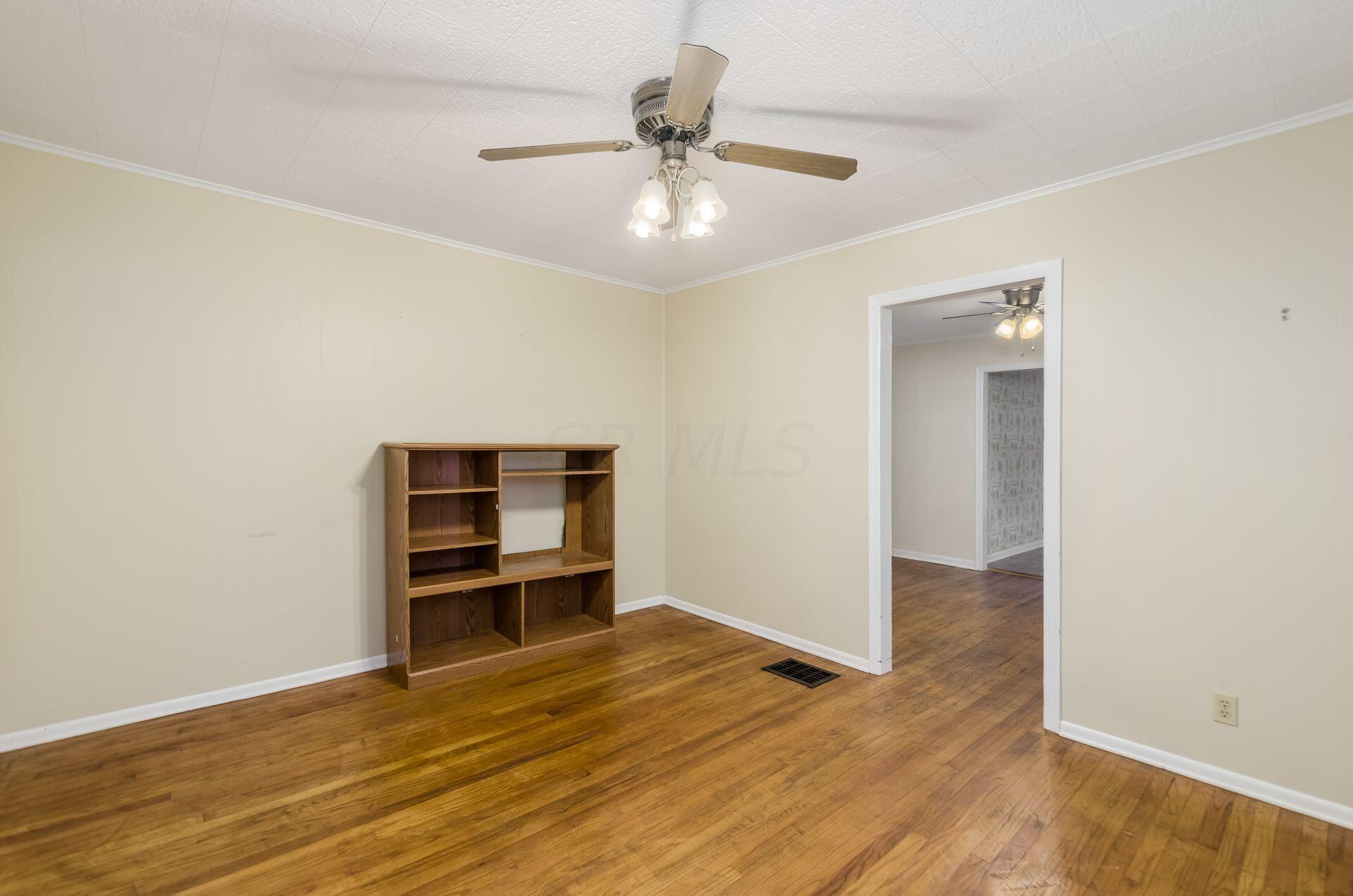 209 Betz Road Columbus, OH 43207 - Photo 2 of 27 Gallery Image 2
