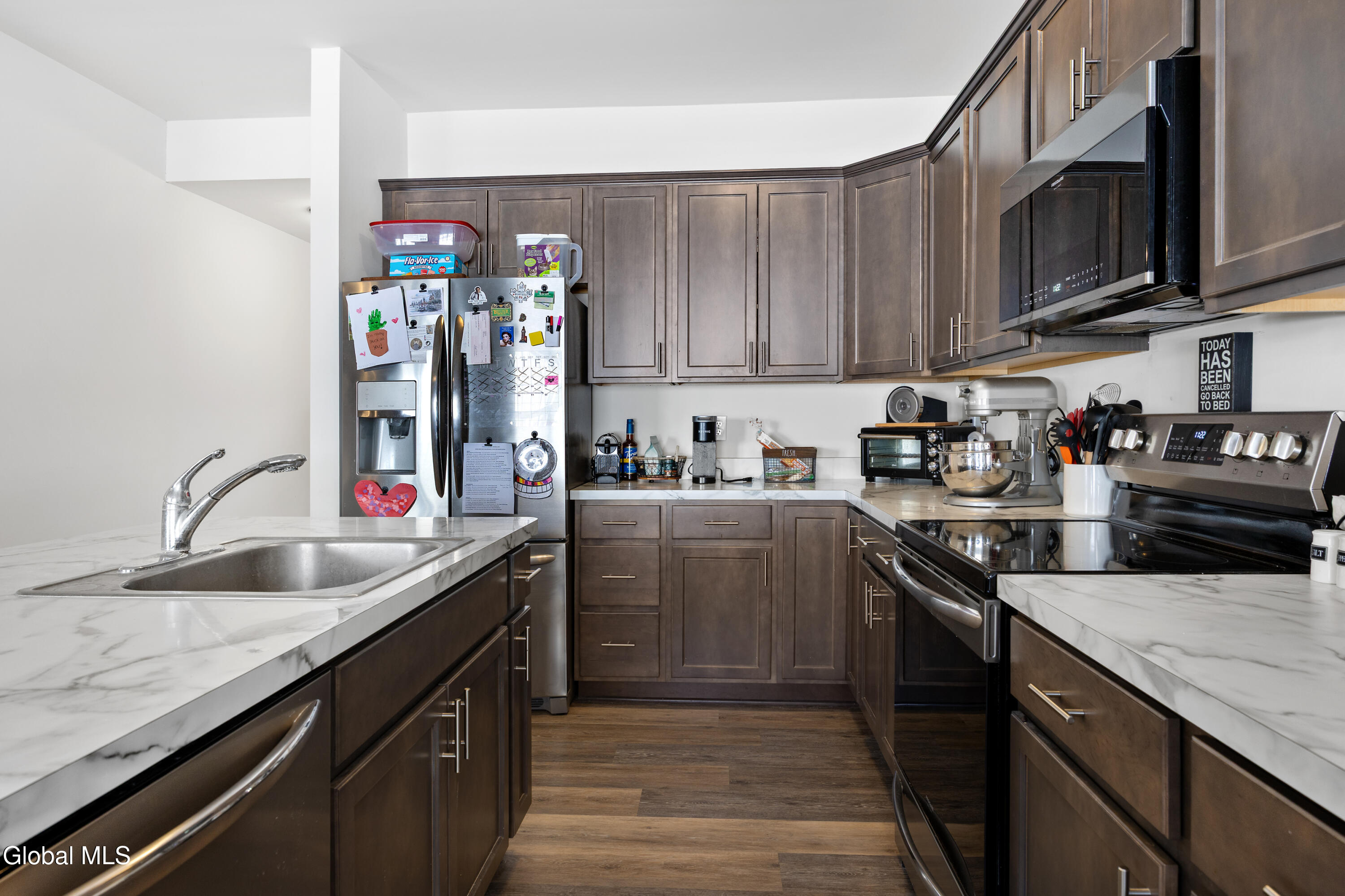 1002 Grayson Place Glenville, NY 12302 - Photo 15 of 29 1 (17)