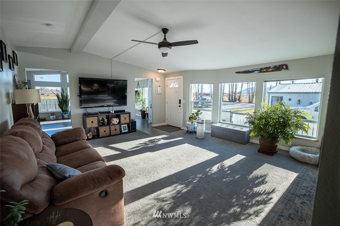 164 North Star Road Brewster, WA 98812 - Photo 7 of 21 Gallery Image 7