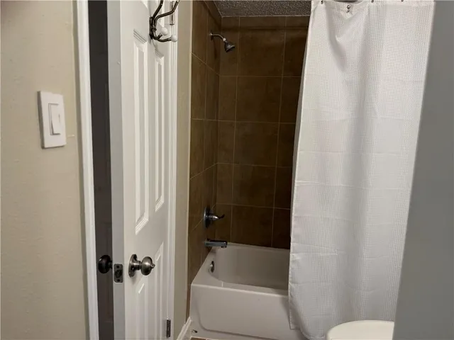 $104,500 | 730 Village Road, Unit C, Kenner, LA 70065