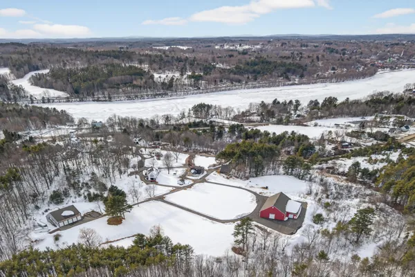 $6,000,000 | 1090 Pittston School Street, Pittston, ME 04345