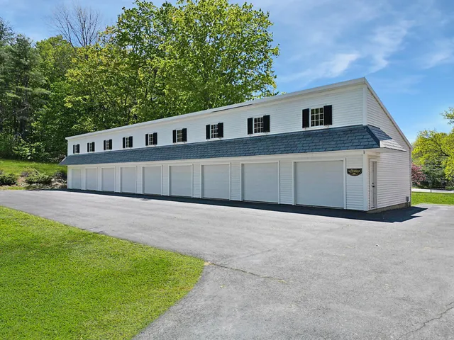 $6,000,000 | 1090 Pittston School Street, Pittston, ME 04345