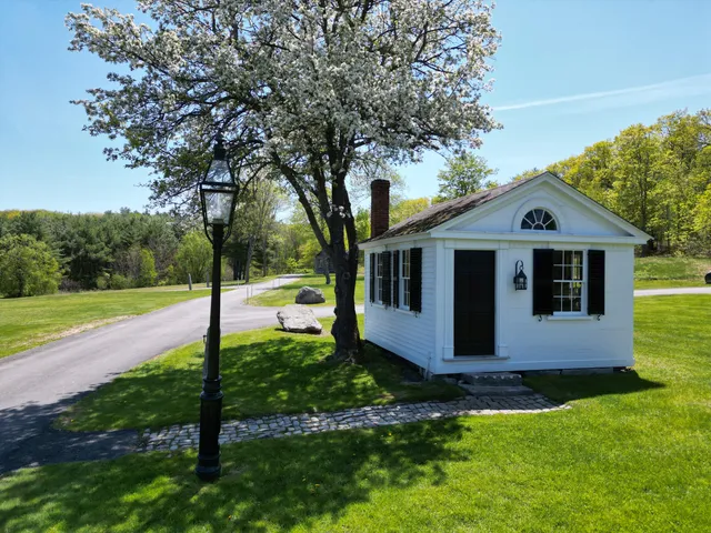 $6,000,000 | 1090 Pittston School Street, Pittston, ME 04345