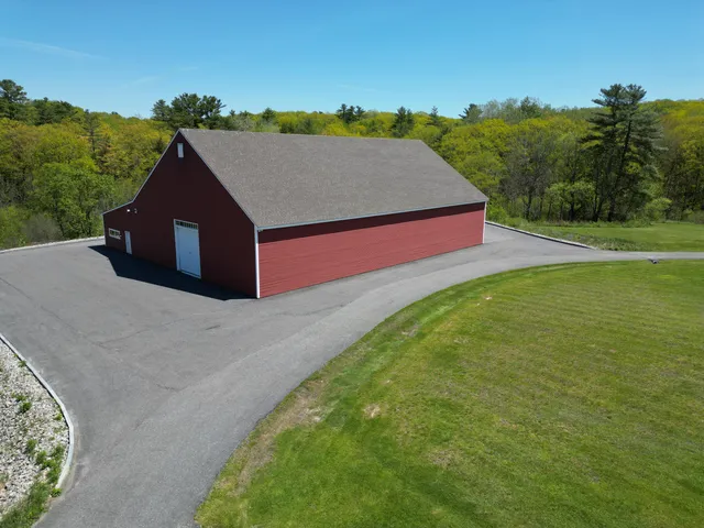$6,000,000 | 1090 Pittston School Street, Pittston, ME 04345