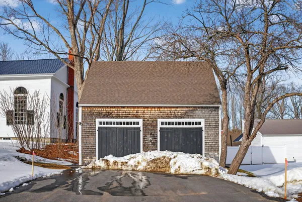 $6,000,000 | 1090 Pittston School Street, Pittston, ME 04345