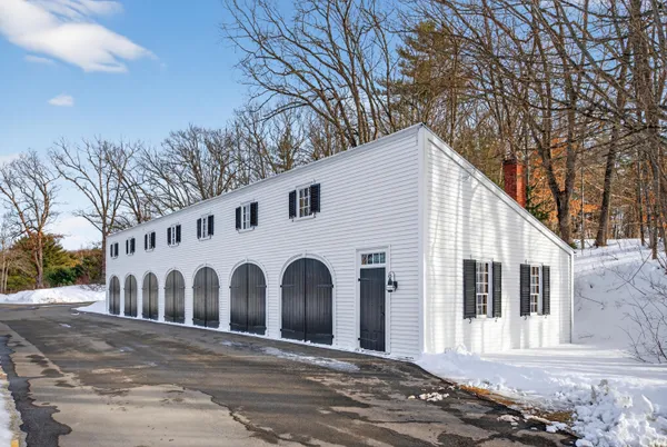 $6,000,000 | 1090 Pittston School Street, Pittston, ME 04345