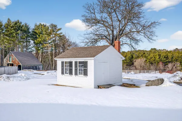 $6,000,000 | 1090 Pittston School Street, Pittston, ME 04345