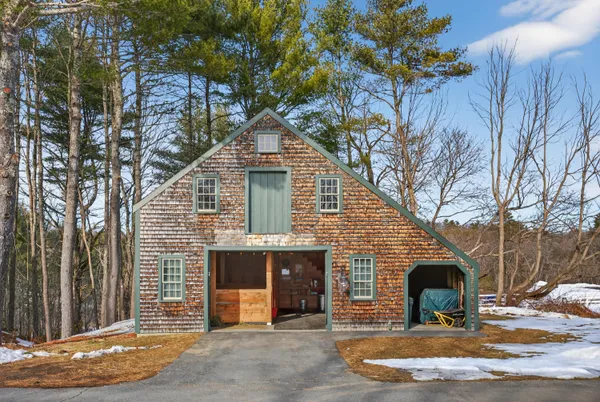 $6,000,000 | 1090 Pittston School Street, Pittston, ME 04345