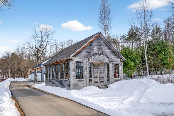 $6,000,000 | 1090 Pittston School Street, Pittston, ME 04345